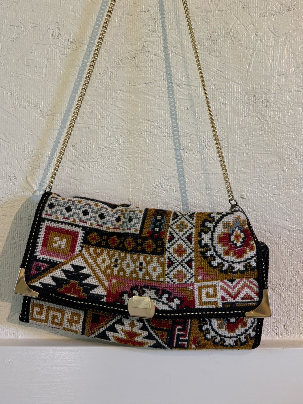 Embroidered Multicolor Chain-Shoulder Crossbody Bag